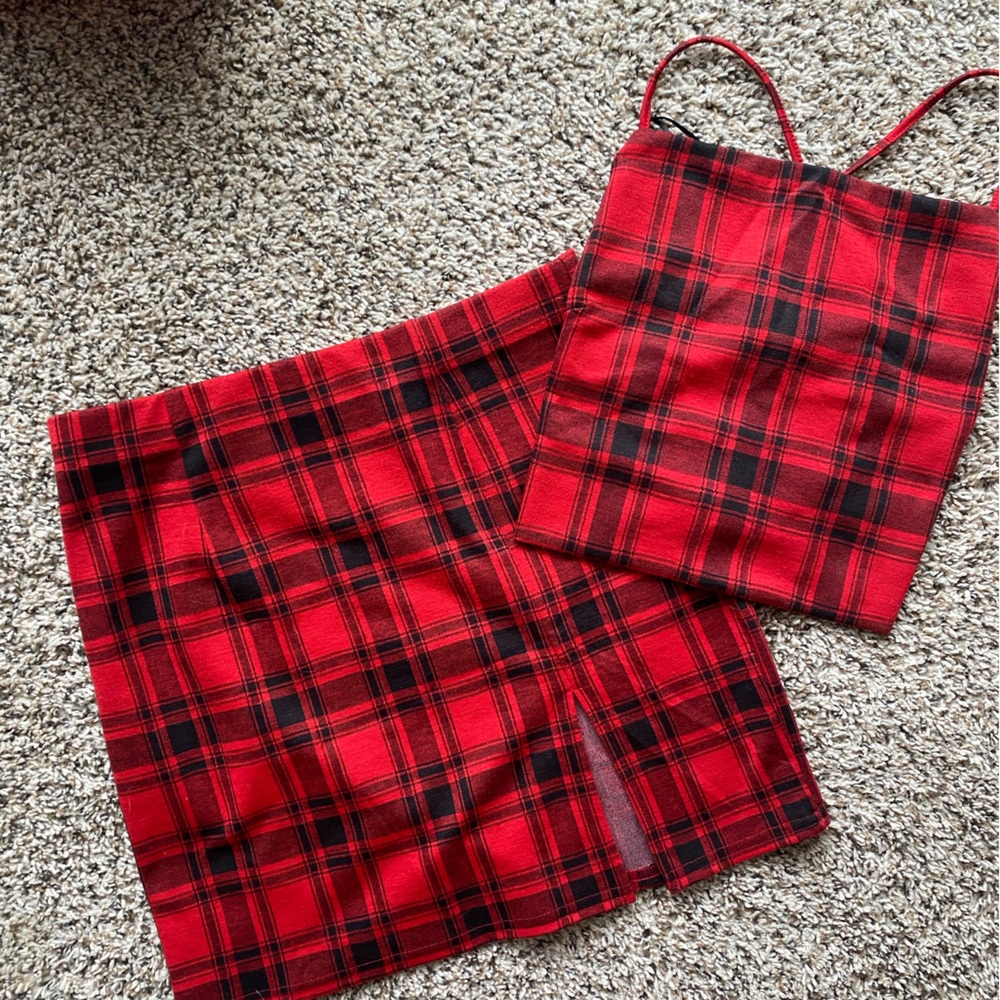 Timing Two Piece Matching Red Black Plaid Crop Top High Waisted Mini Skirt Slit